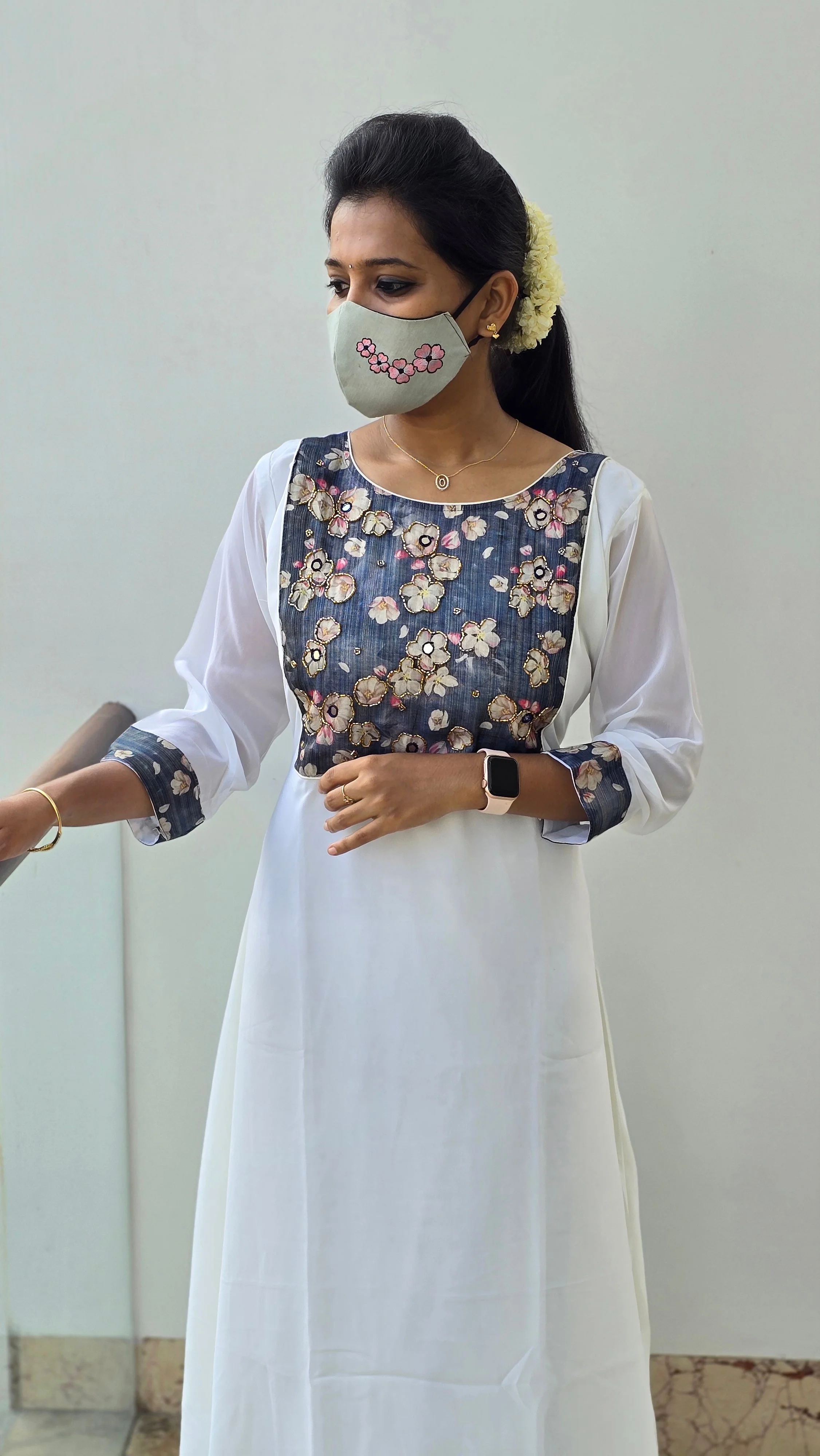 party wear Kurti (1155)c - Image 4